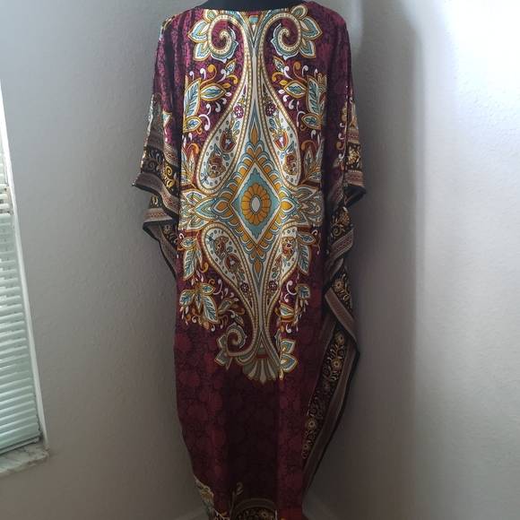 New Burgundy and Gold Kaftan Abaya Cover-up Dress - Picture 9 of 12